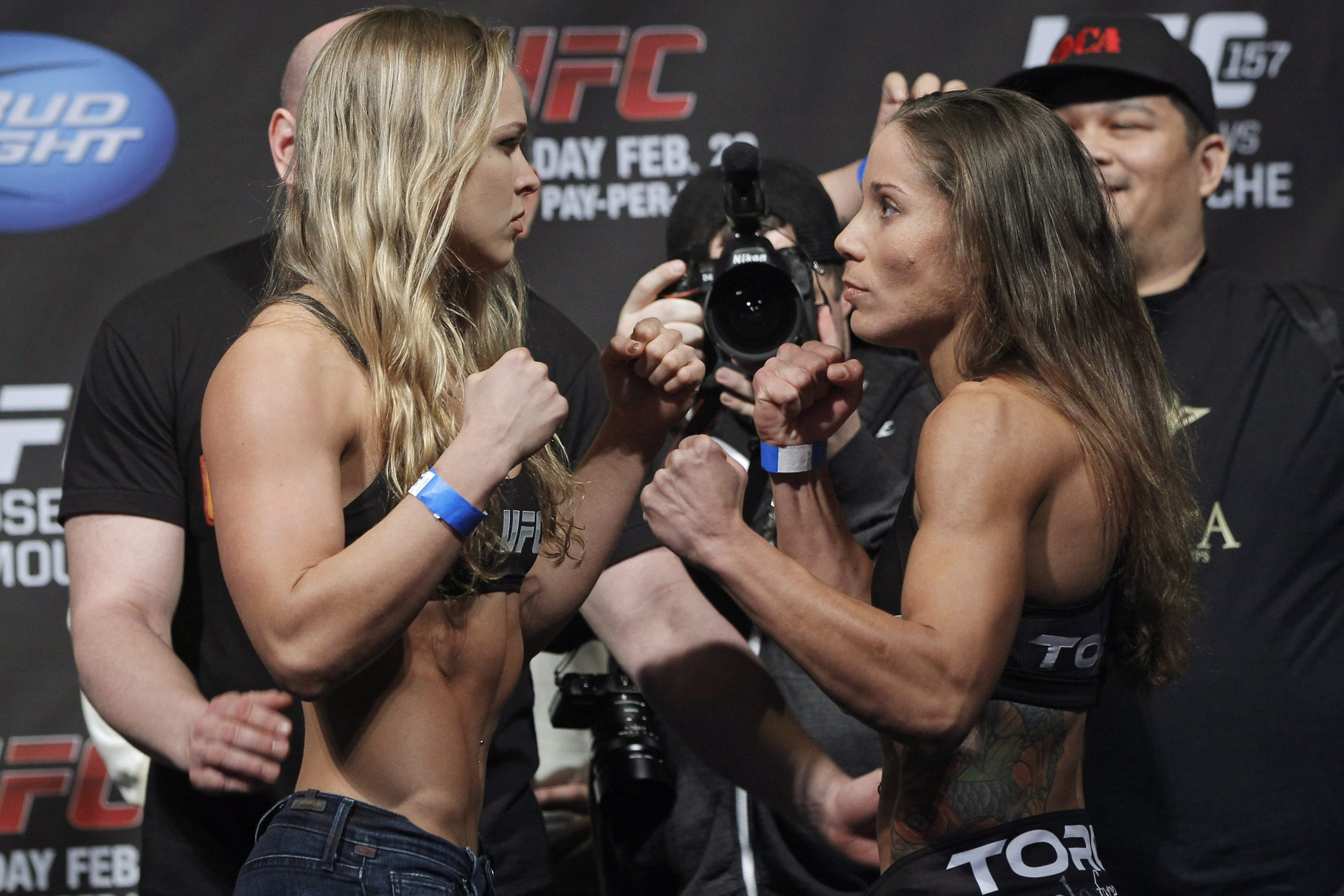 Womens Fight To Headline Ufc Event For First Time In History