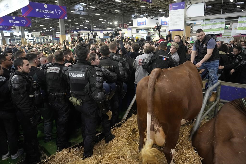 Macron Booed By French Farmers Who Blame Him For Not Doing Enough To