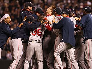 Papelbon: My dog ate World Series ball