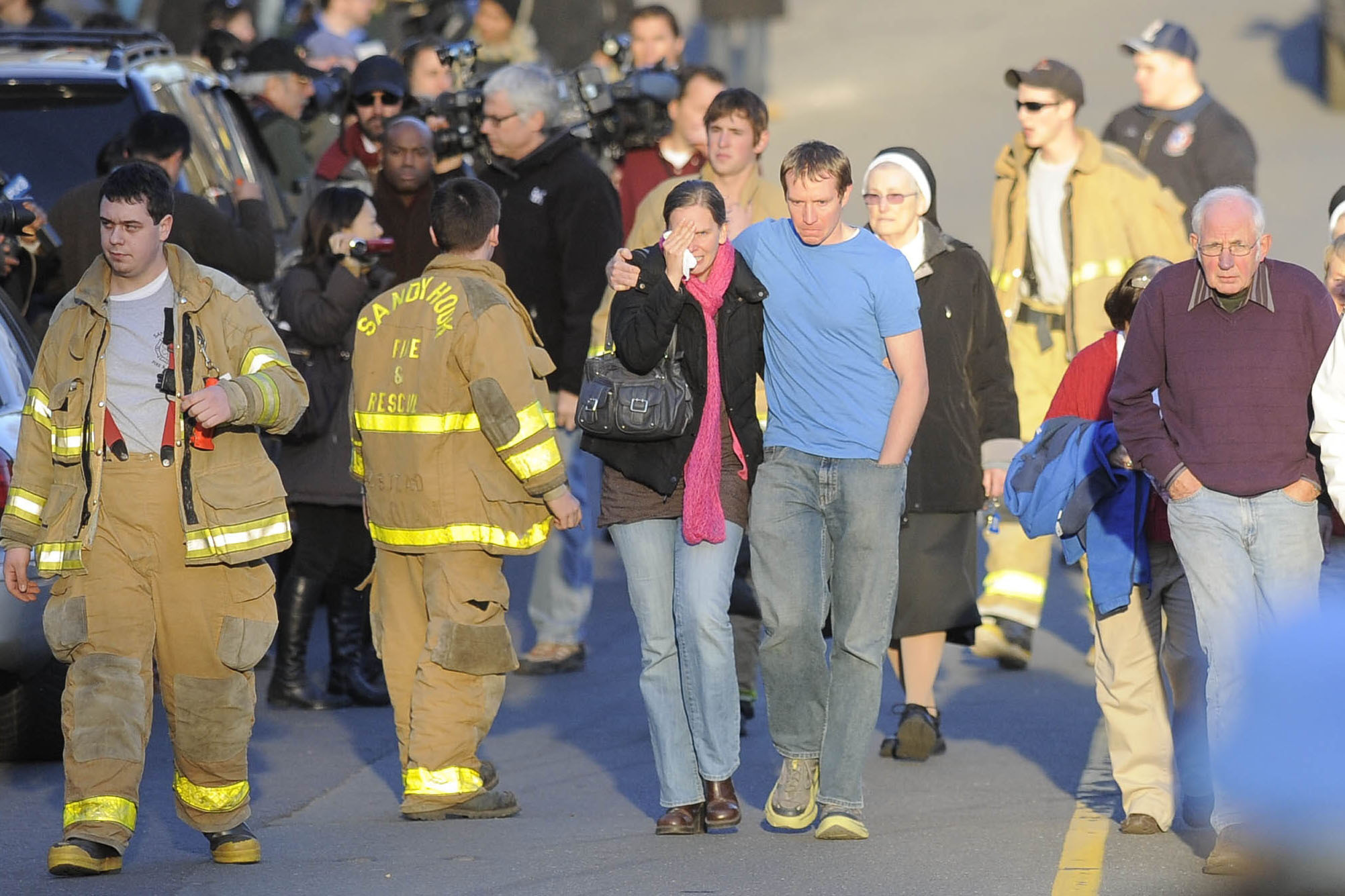 IN PHOTOS: Aftermath of Newtown school shooting