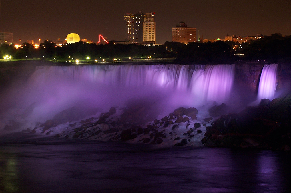 Niagara Falls, CN Tower to be lit purple for World Prematurity Day ...