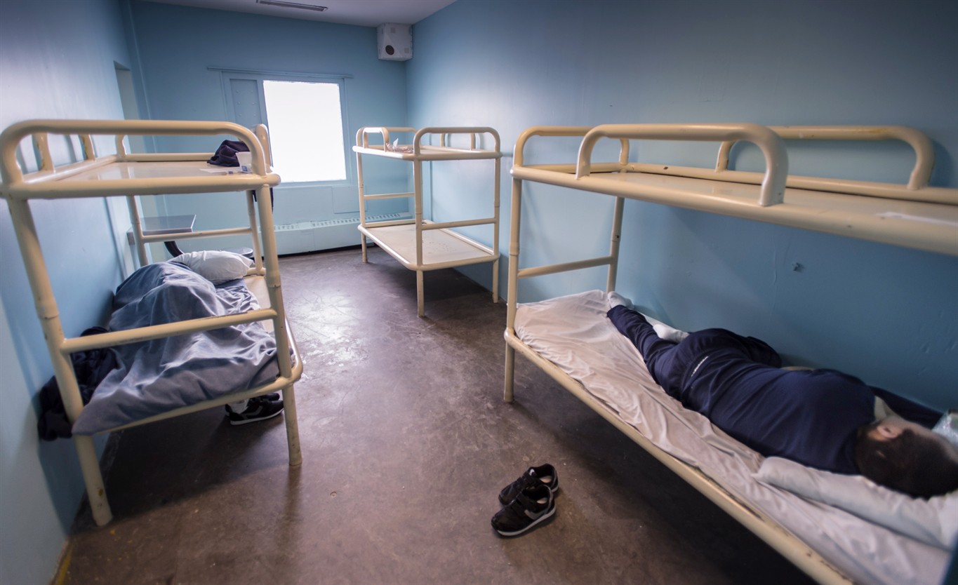 What Does A Prison Cell Look Like In Canada At Leah Forbes Blog