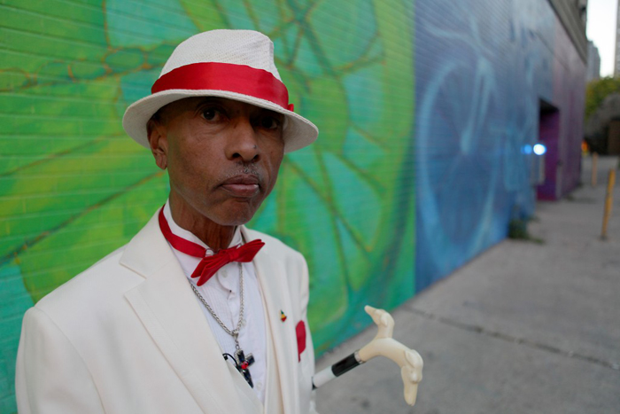 Character Toronto: Best-dressed man in Dundas Square says he's 'not a pimp'
