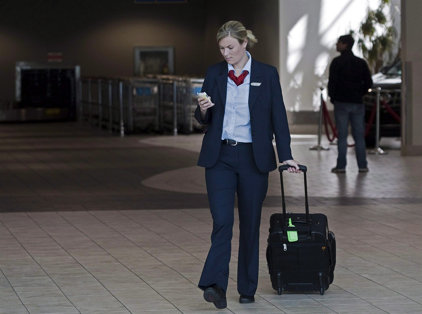 Air Canada Flight Attendants Approve 10 Year Contract