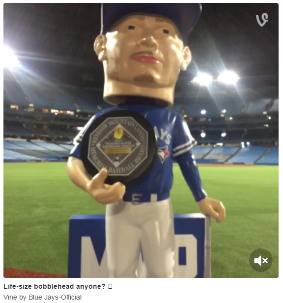 Big lineups outside Rogers Centre on Donaldson MVP Bobblehead Day