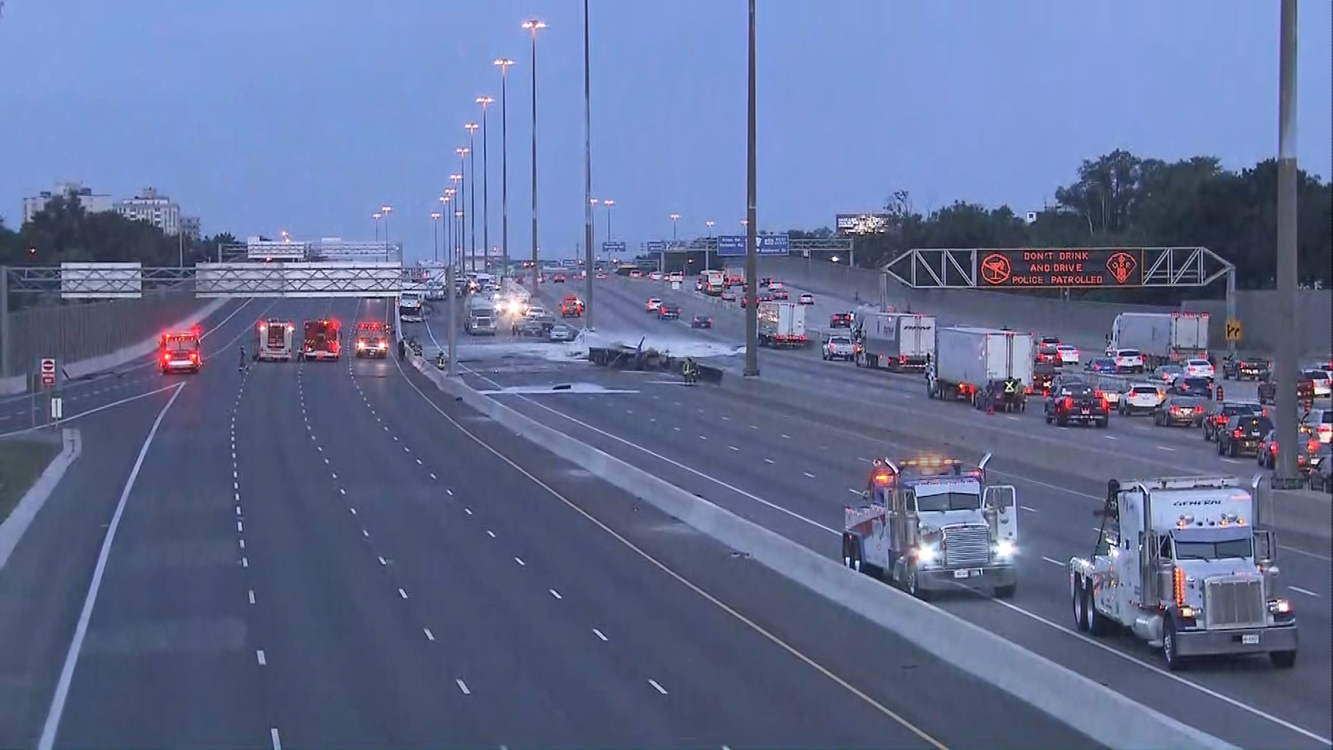 Hwy 401 Reopens After Fatal Crash Fire Citynews Toronto 7627