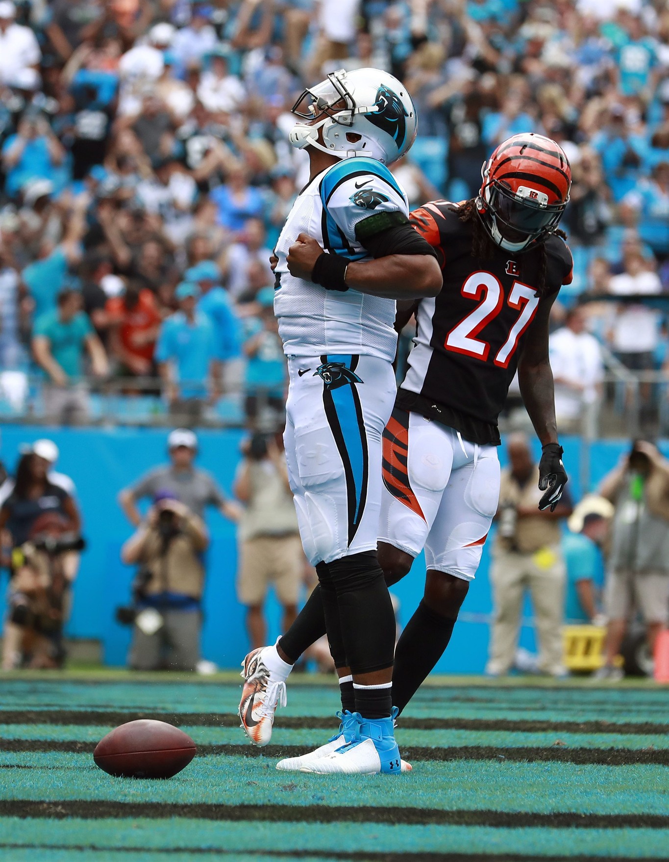 Newton's 4 TDs lift Panthers over Bengals 31-21