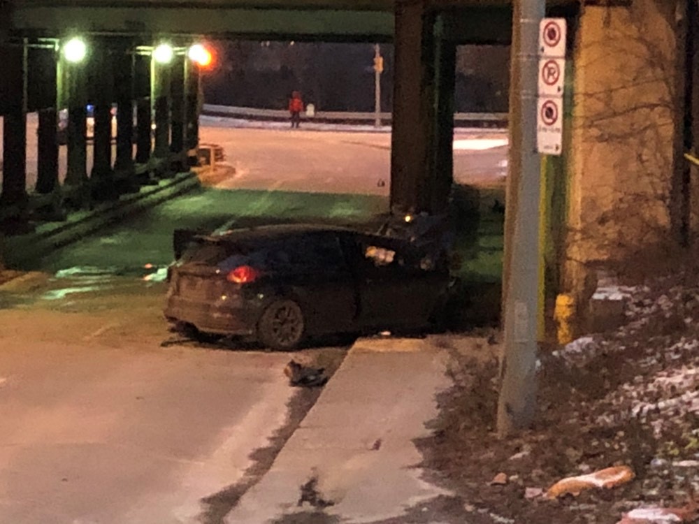 car falls off bridge 2021