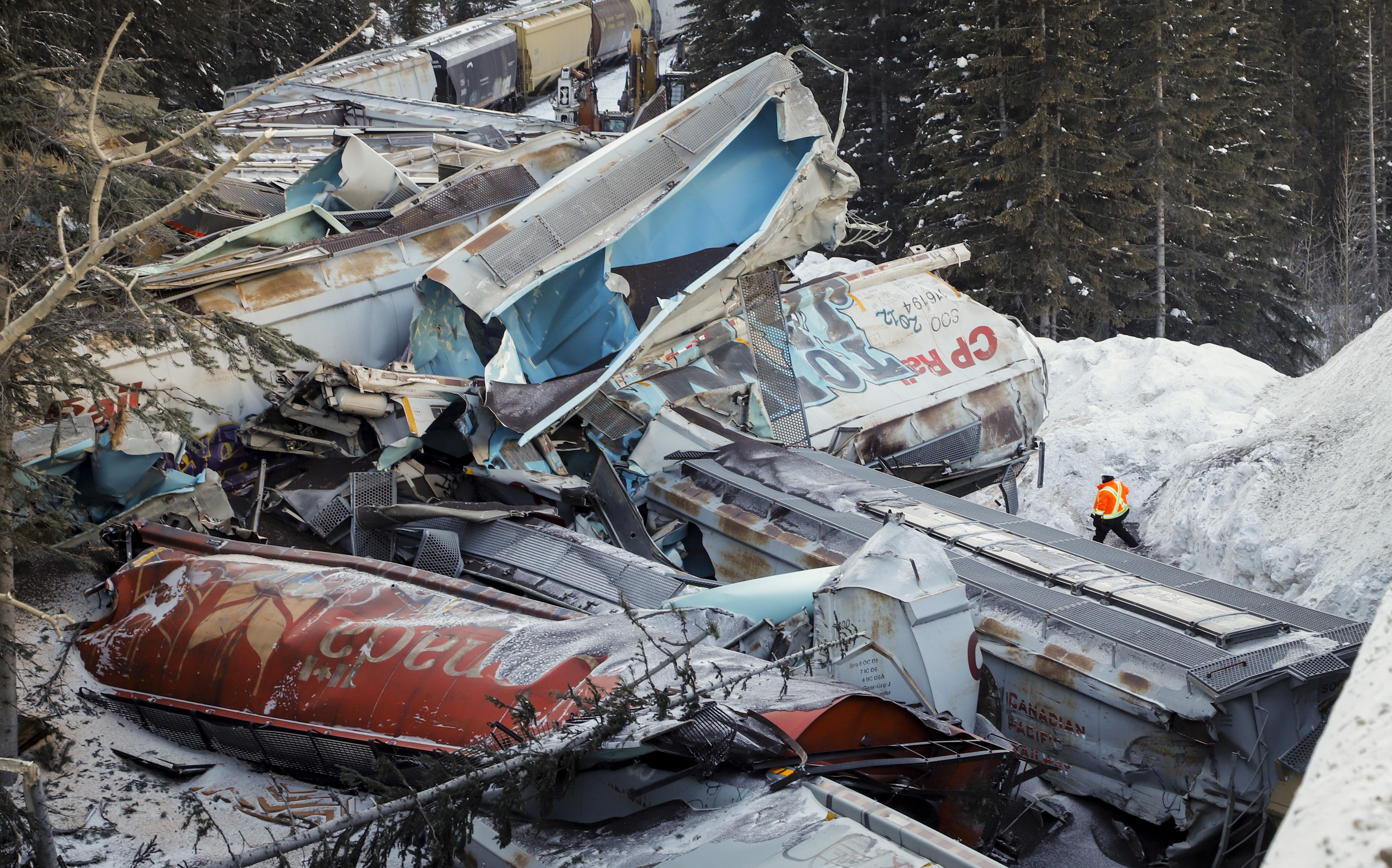 CP freight train began to move on its own before fatal derailment TSB