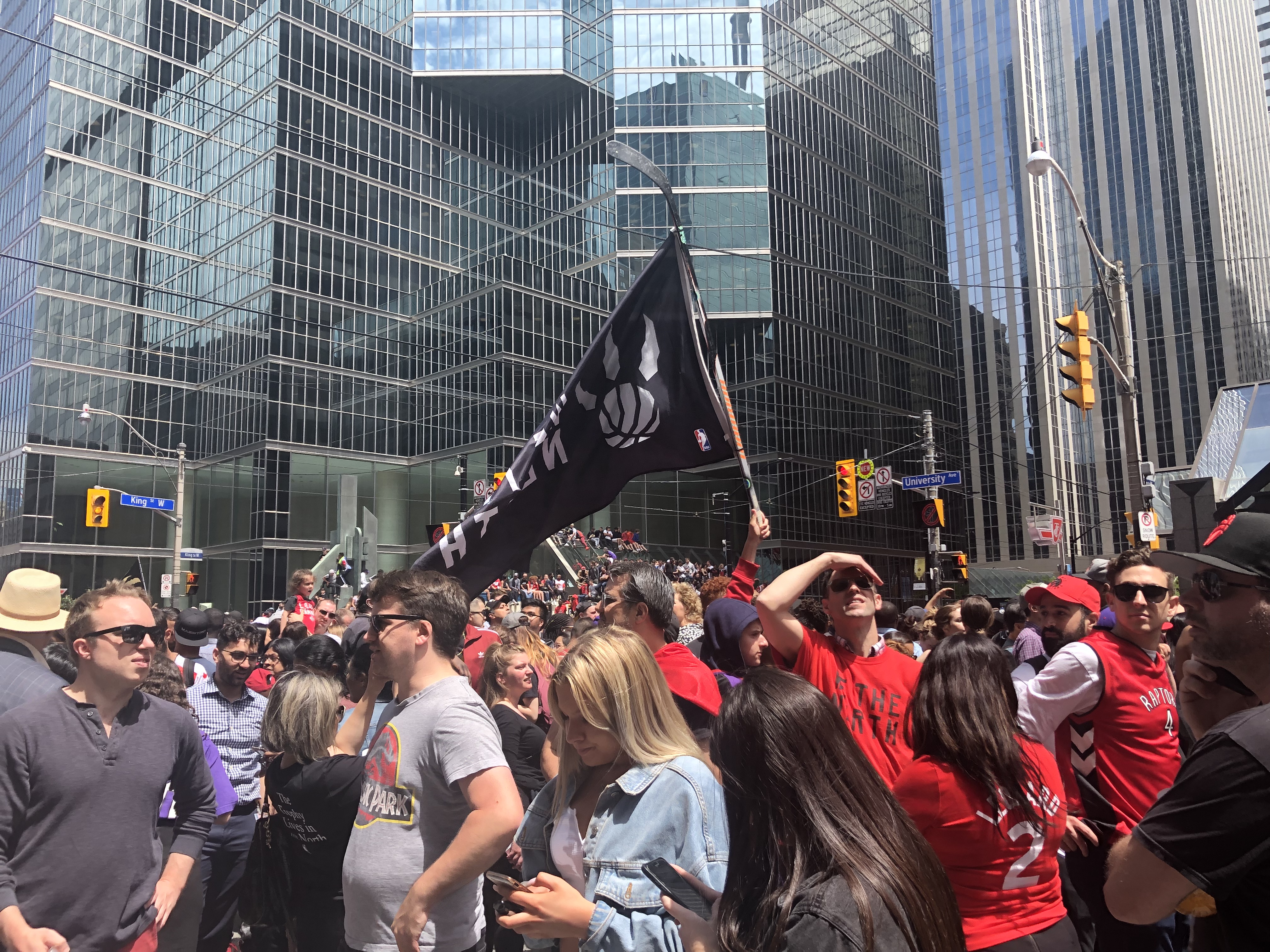 In Pictures Raptors Fans Crowd Toronto Streets For Nba Championship Parade 660 News 