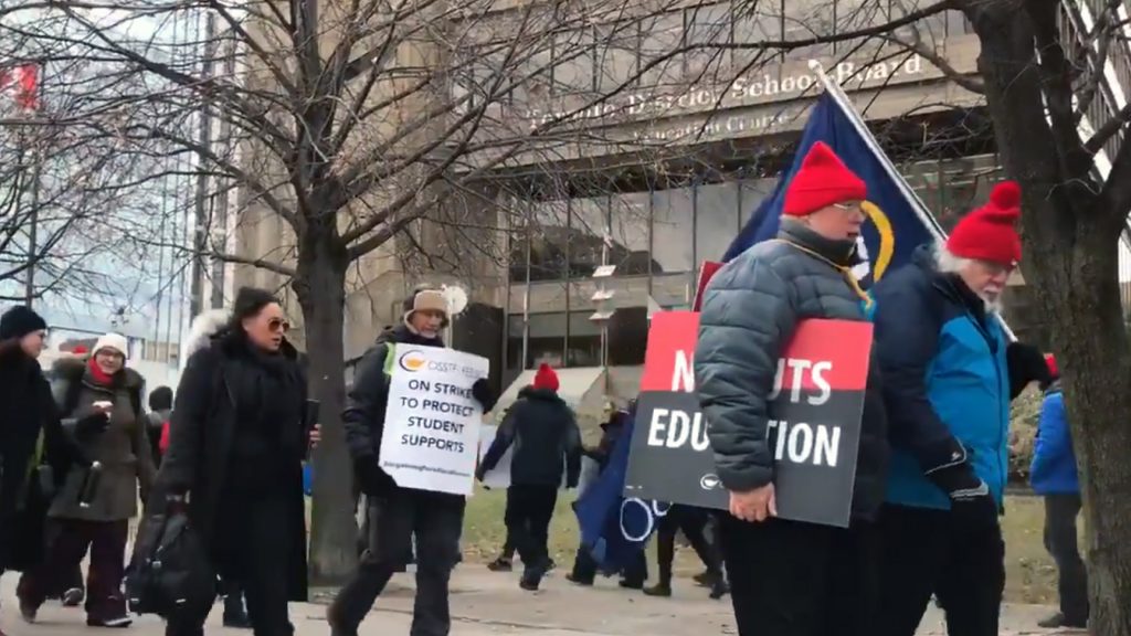 Ontario's Three Largest Teachers' Unions Back On Picket Lines This Week 