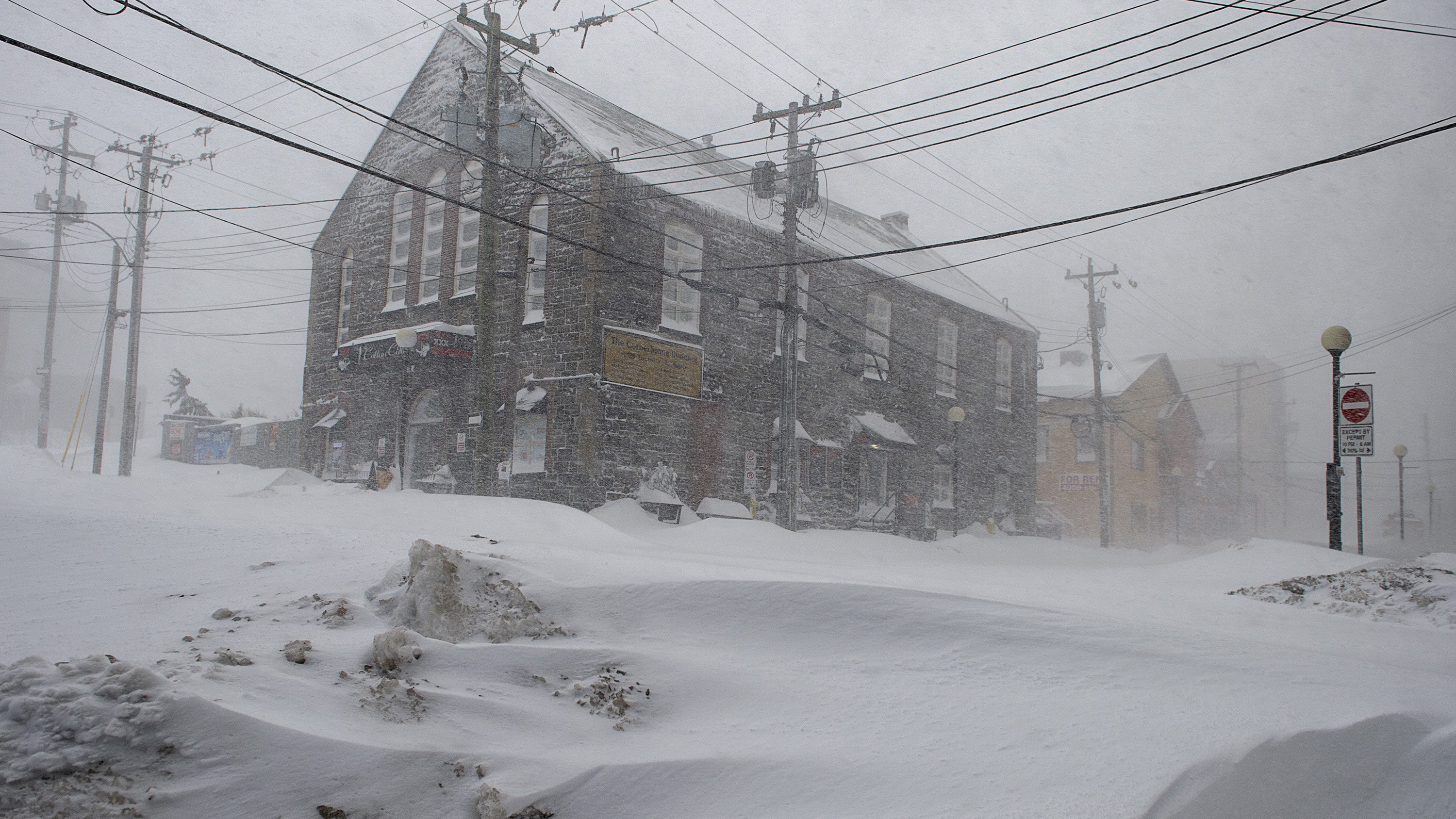 'Unprecedented' blizzard prompts state of emergency in Newfoundland 