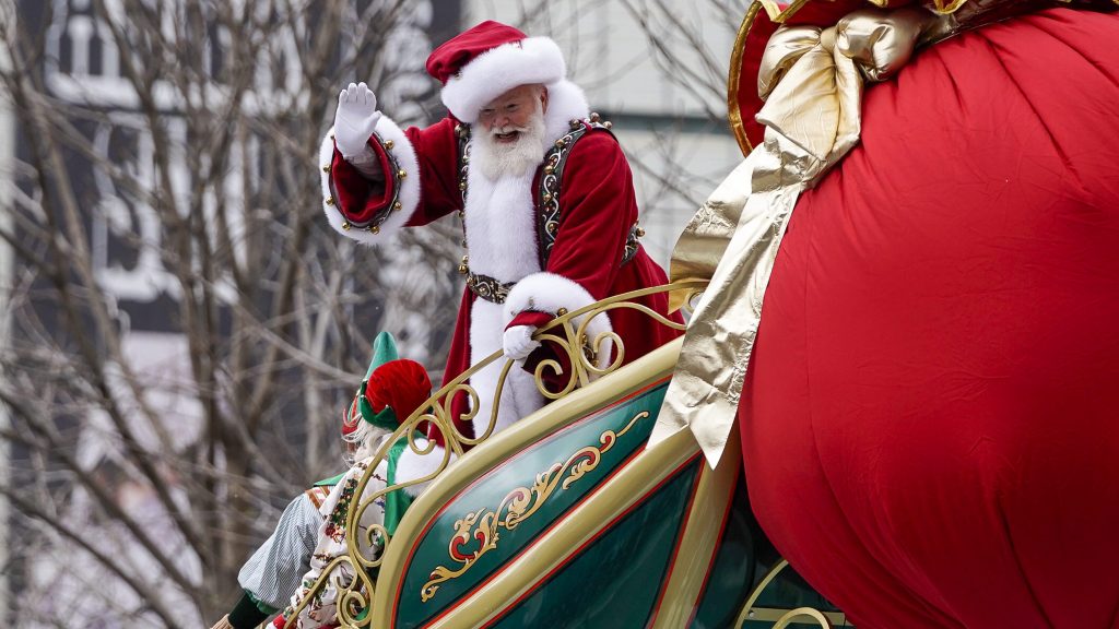 Toronto's Santa Claus parade is happening online this year