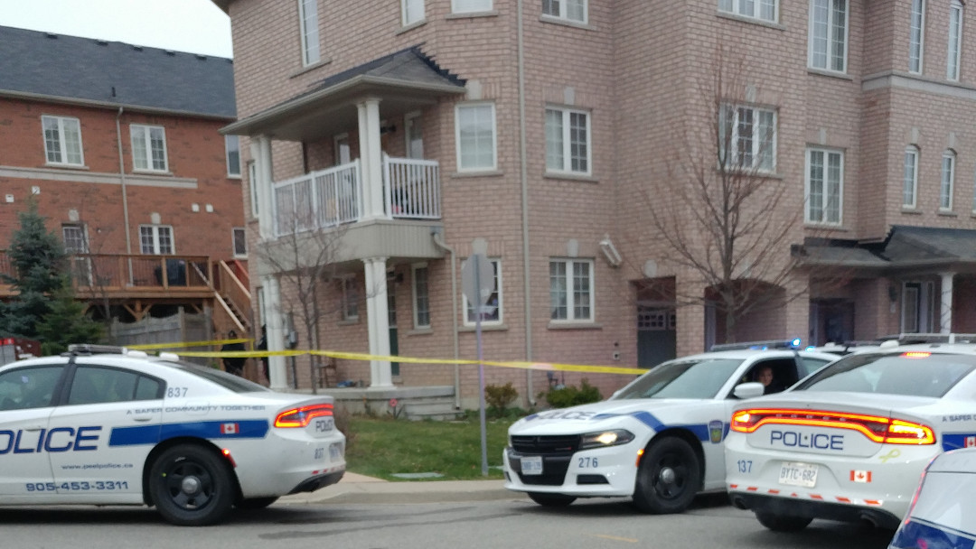 Woman seriously injured in Brampton stabbing; man in custody