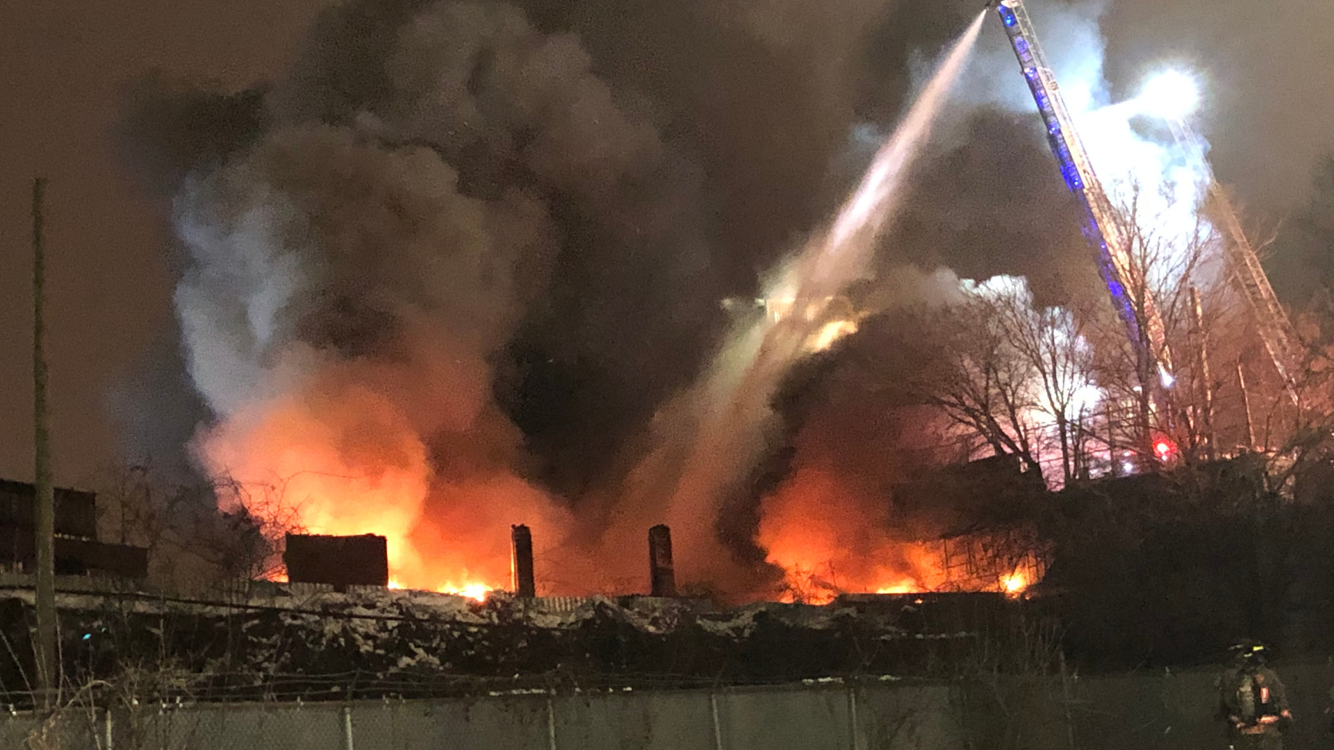 3-alarm fire breaks out at building on Toronto's Queen Street West