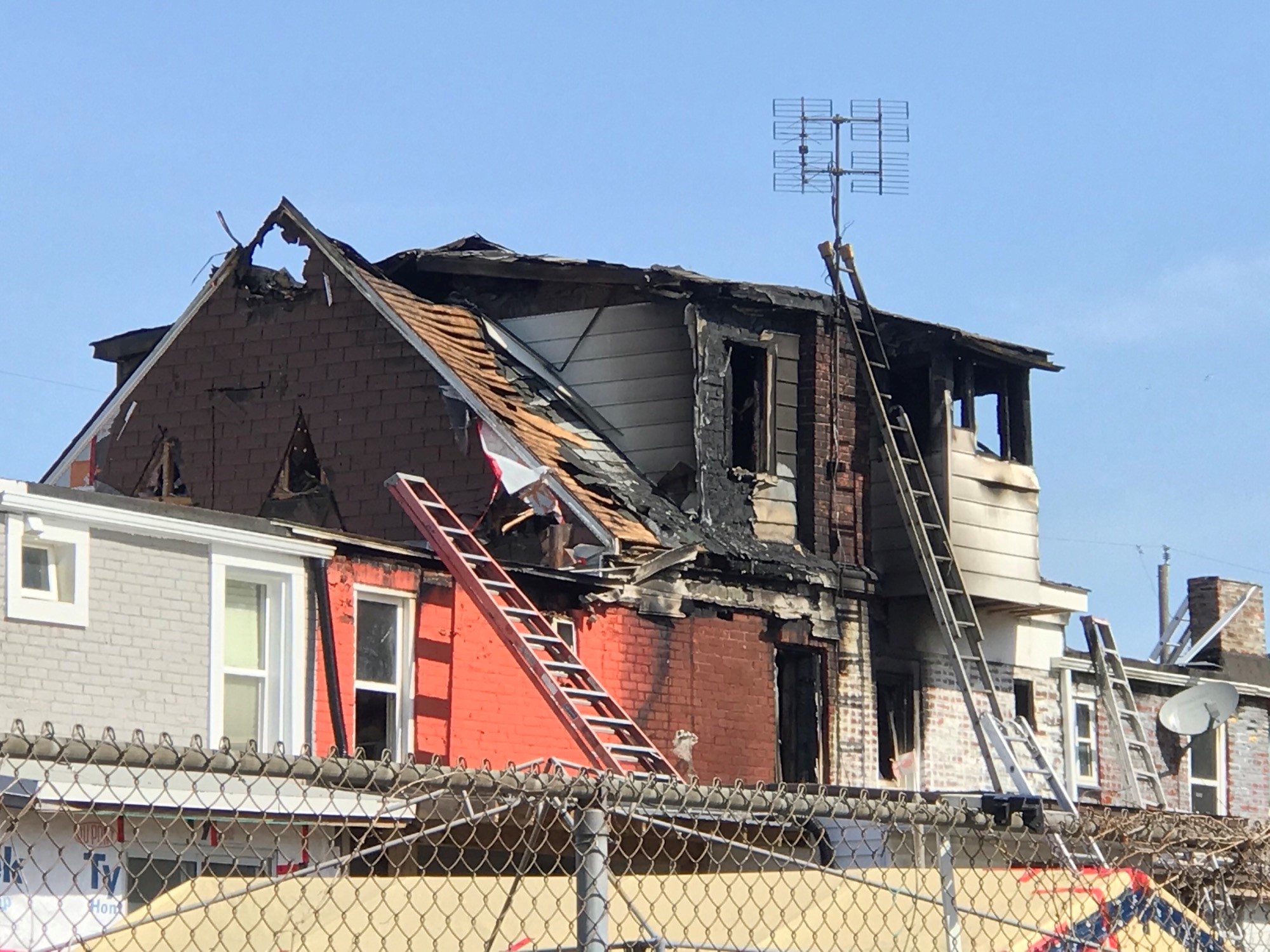 Bodies of 2 children recovered from Oshawa fatal house fire