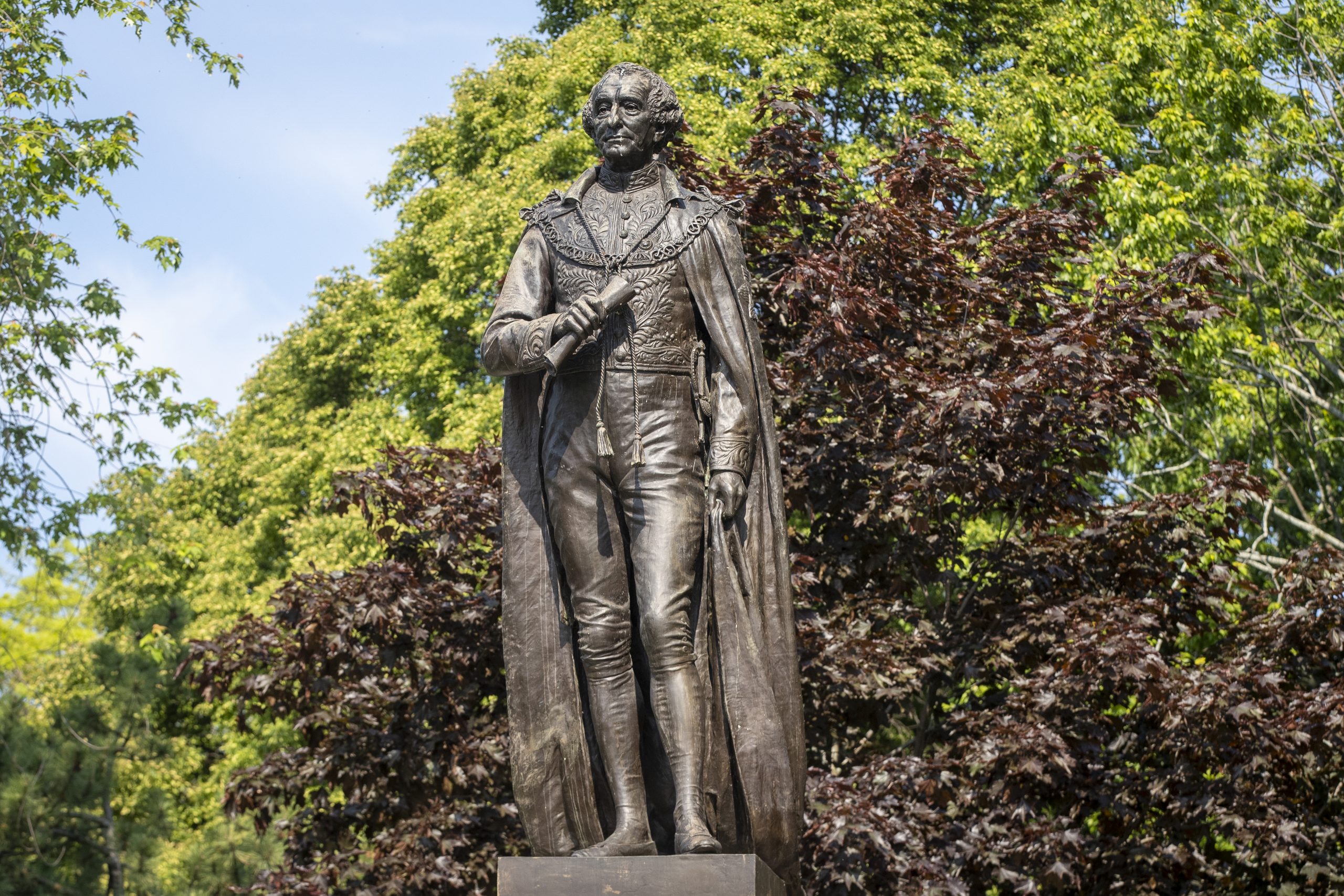Kingston to remove Sir John A. Macdonald statue from park, school to