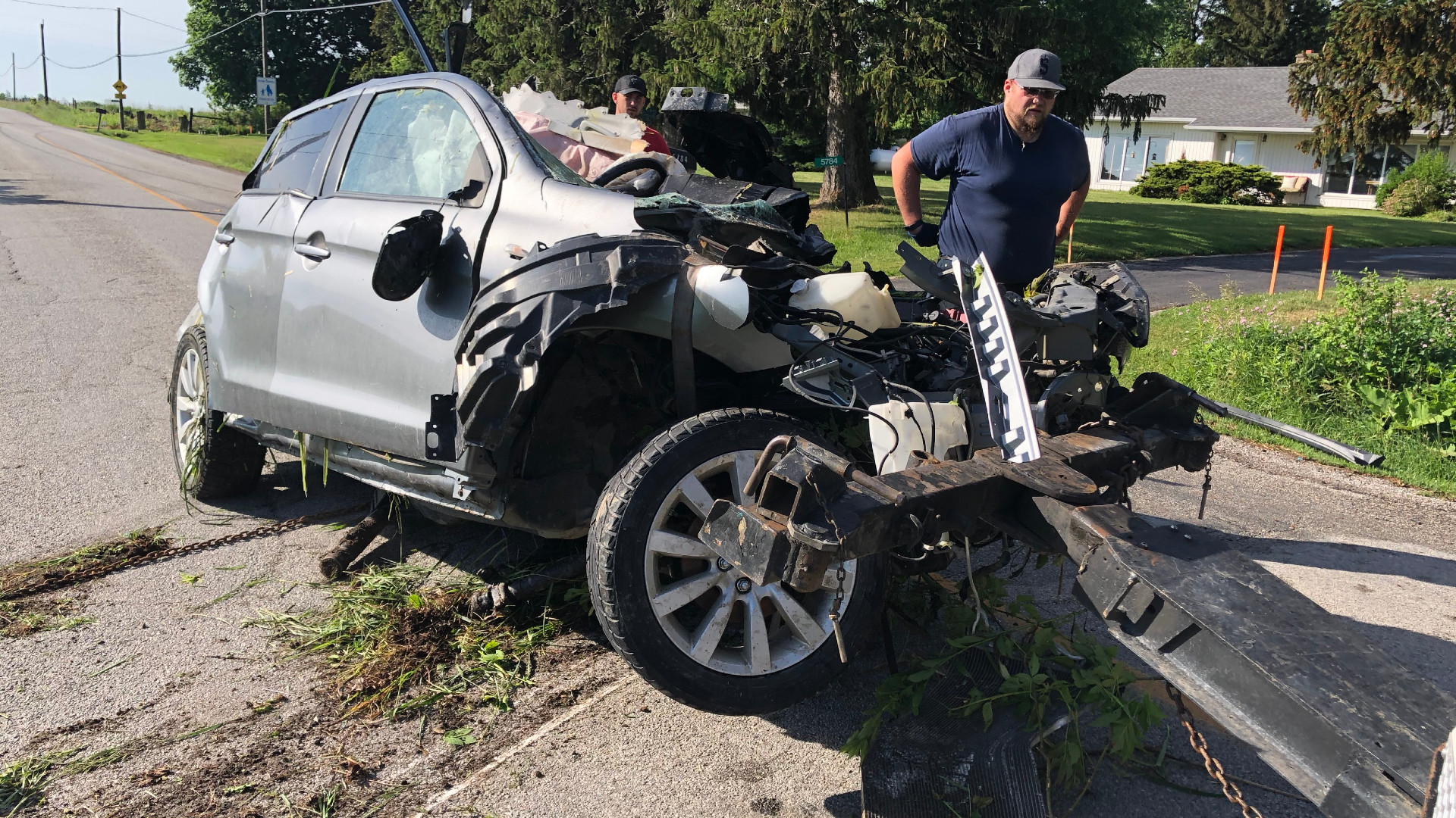 3 dead in multi-vehicle crash in Milton