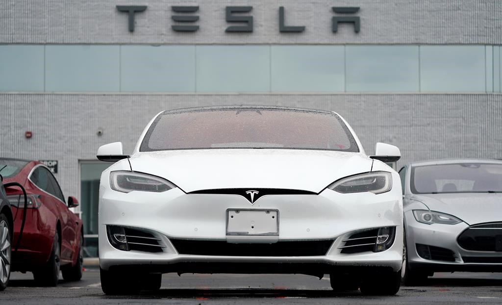 Tesla deals model s70