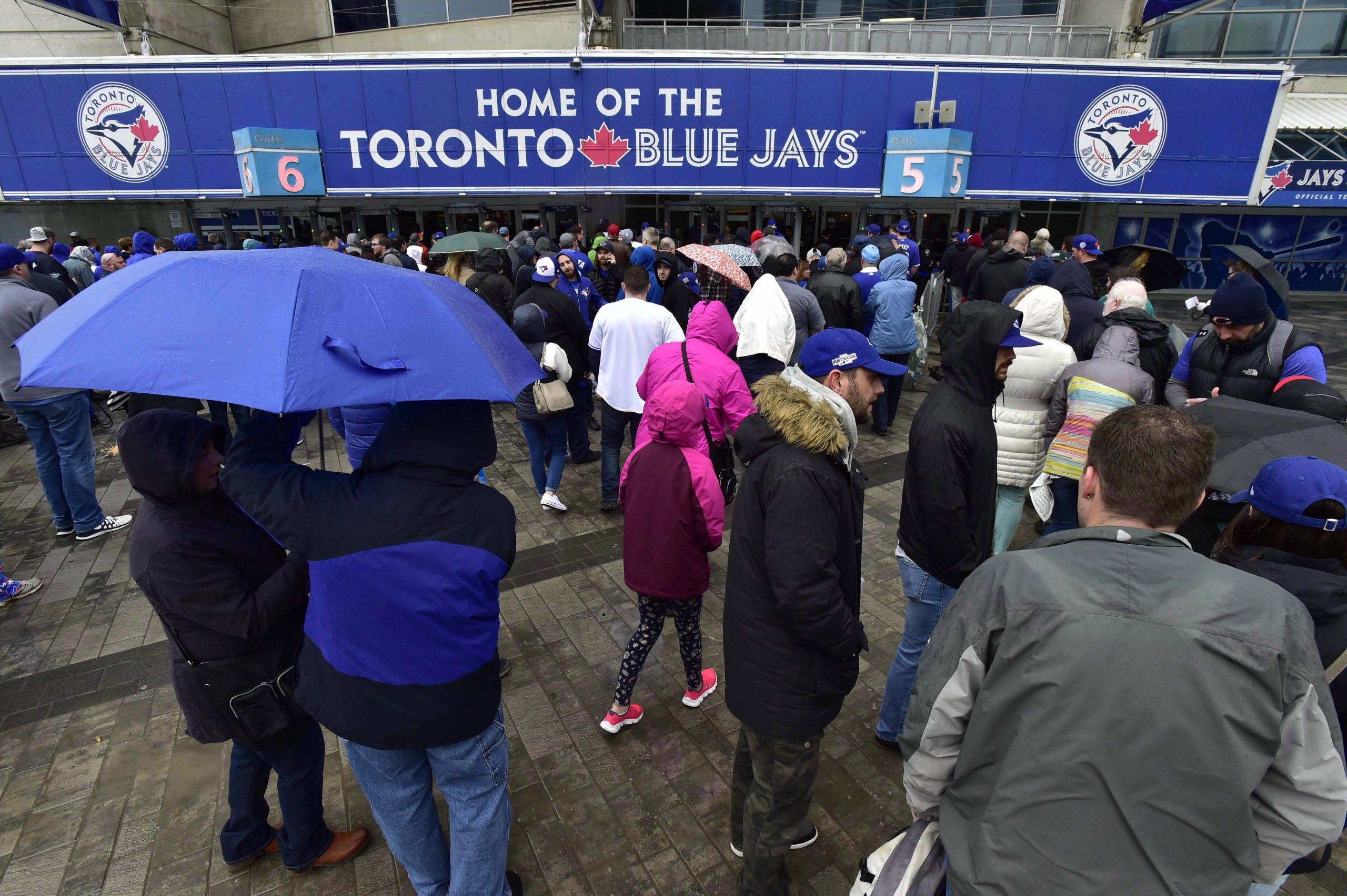 Blue Jays working on expanding capacity at Rogers Centre, fans must be  fully vaccinated