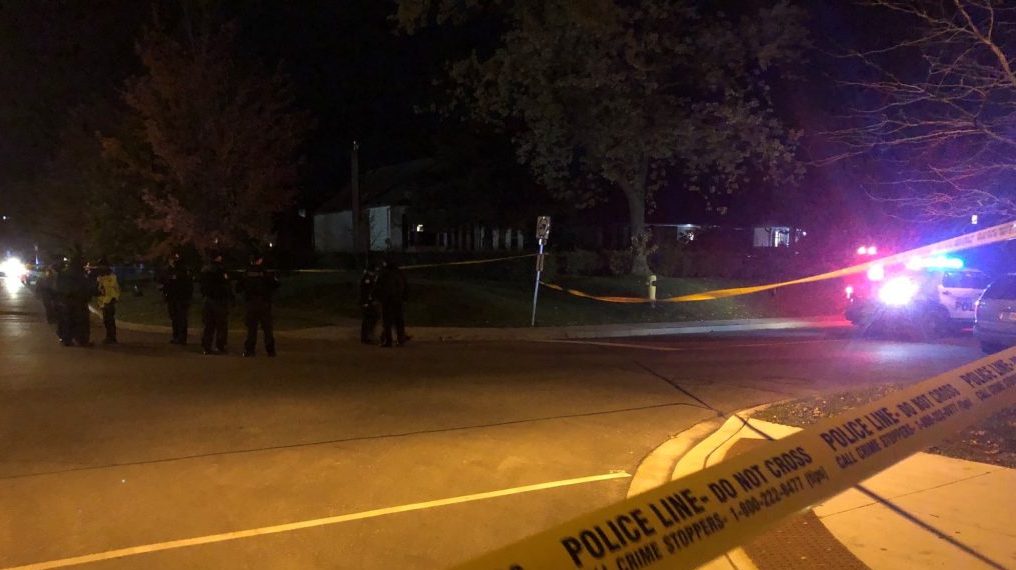 Man, 19, seriously injured after shots fired at vehicle in Scarborough