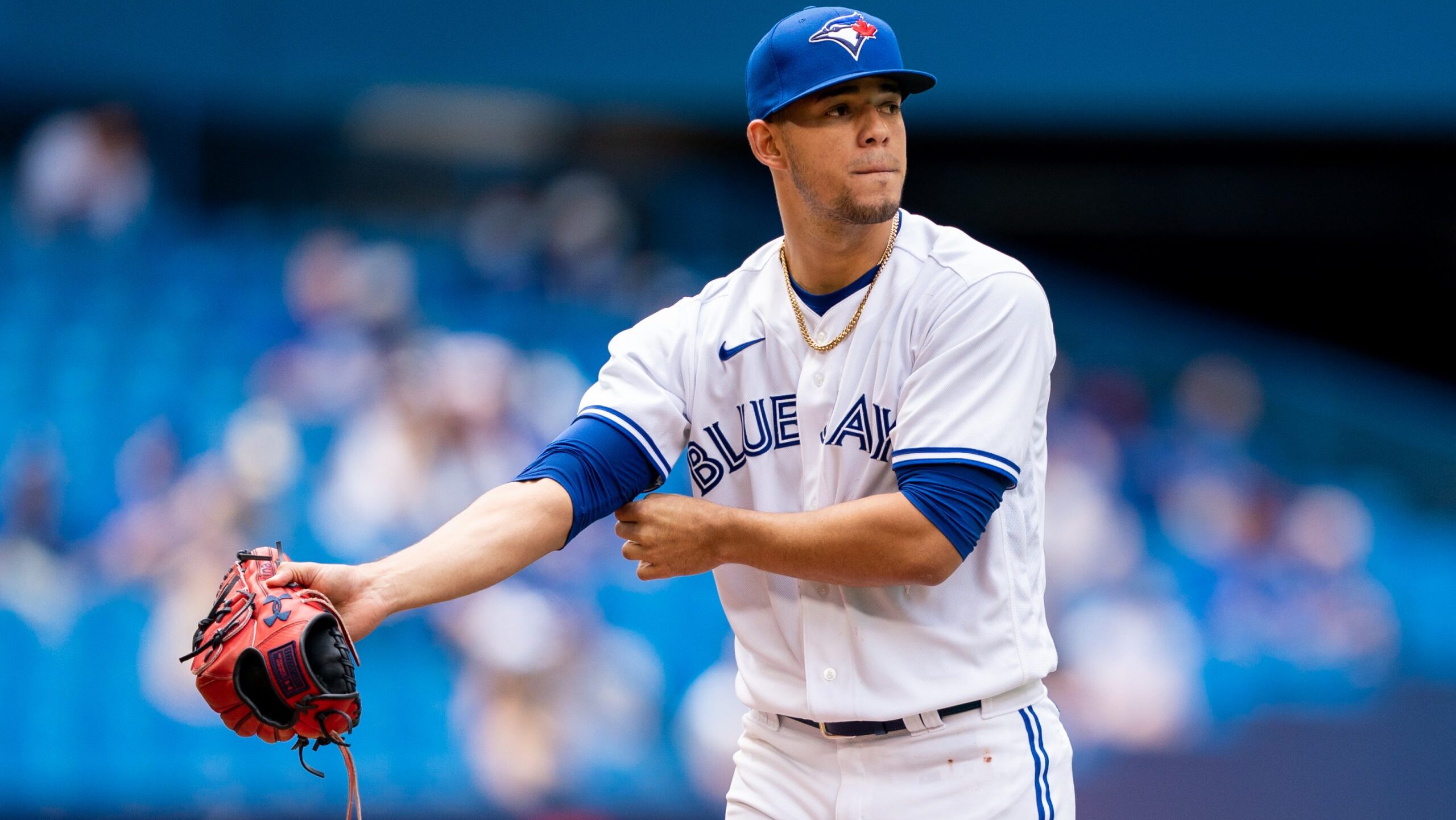 Blue Jays’ Jose Berrios diagnosed with stress fracture in elbow