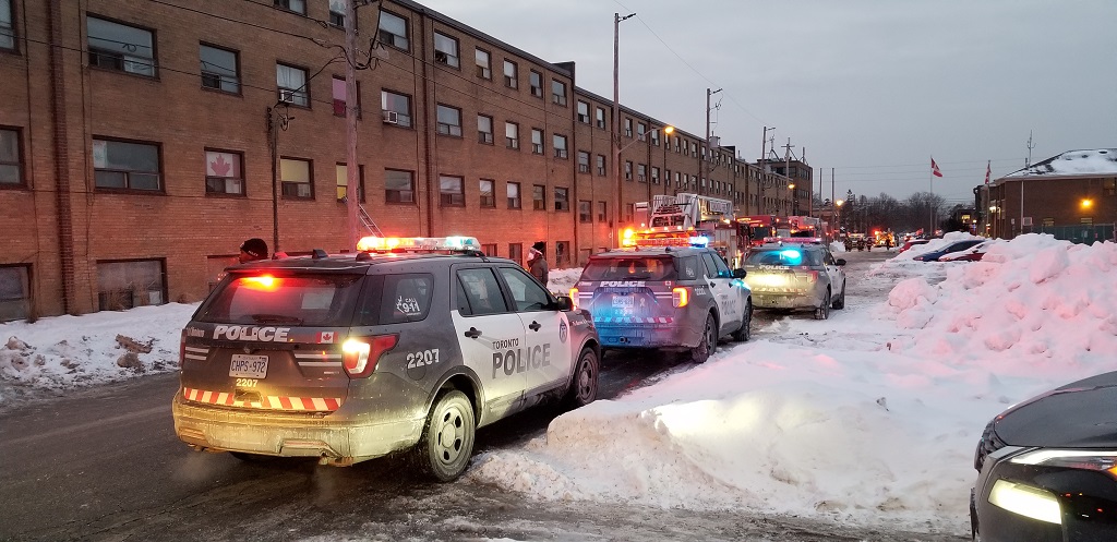 Fire in Eaton Centre parking garage closes stretch of Queen Street, Toronto  police investigating