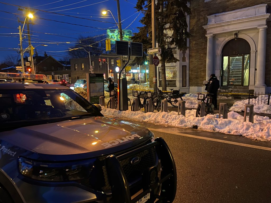 Police investigate after man stabbed in Parkdale building