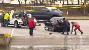 police pull car from lake ontario in mississauga