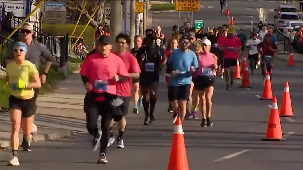 Minor hiccups as Toronto Marathon returns after two year hiatus