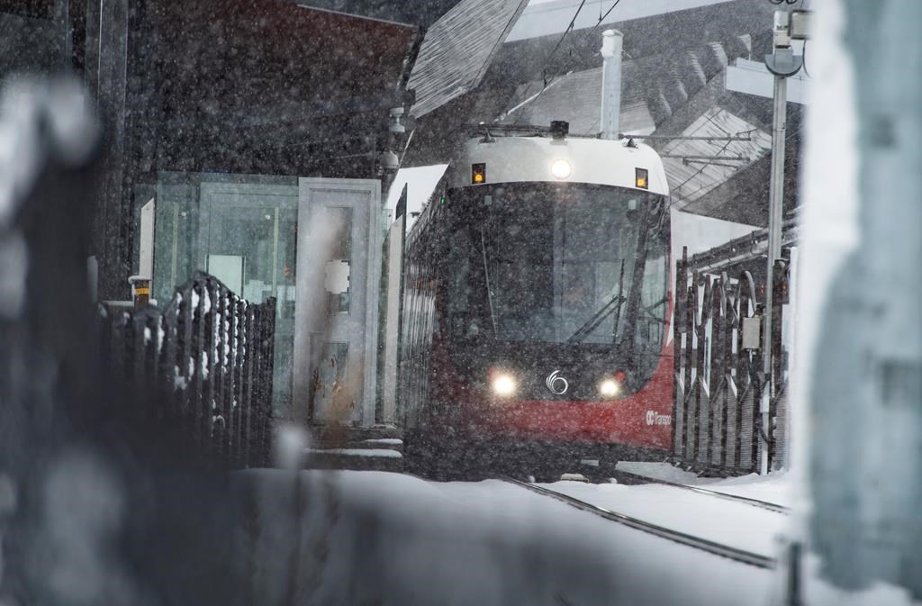 Inquiry to hear testimony on Ottawa's off-the-rails transit system