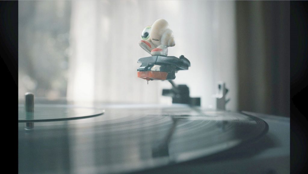 Marcel the Shell with Shoes On