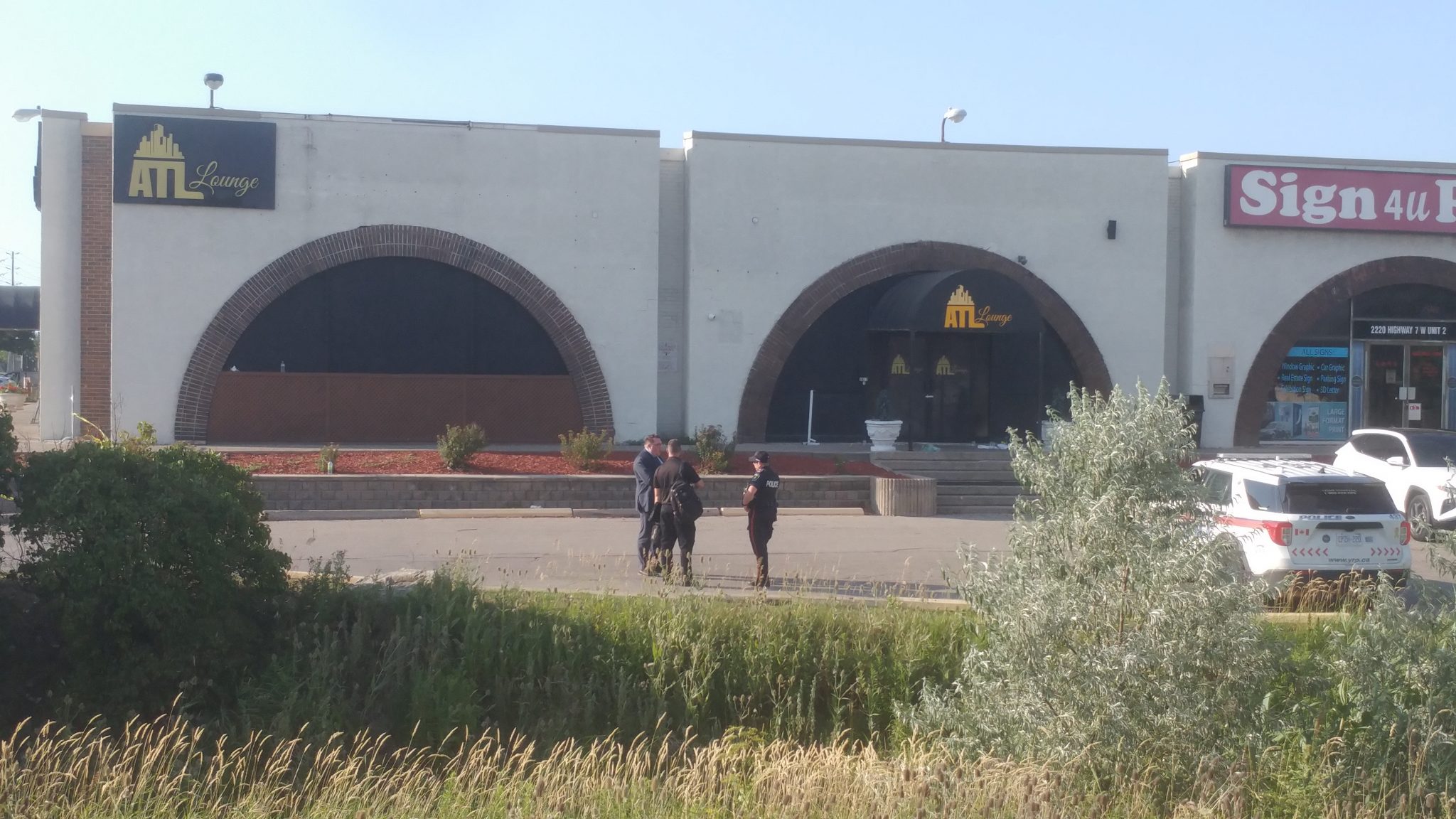 2 dead, 1 injured after shooting at Vaughan property police