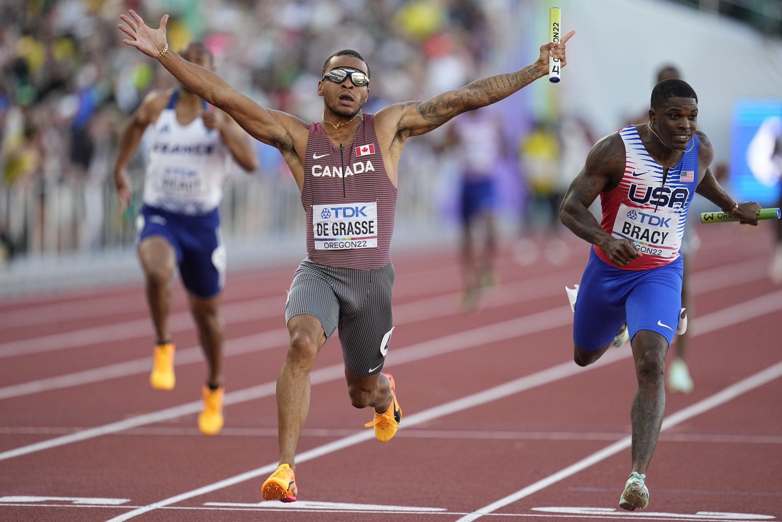Andre De Grasse Leads Canada To Men S 4x100m Gold At World Championships Citynews Toronto