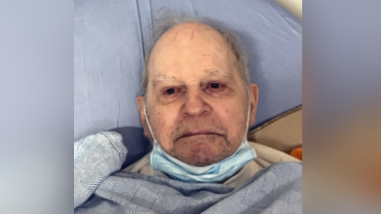 Police reunite elderly man found in North York with family