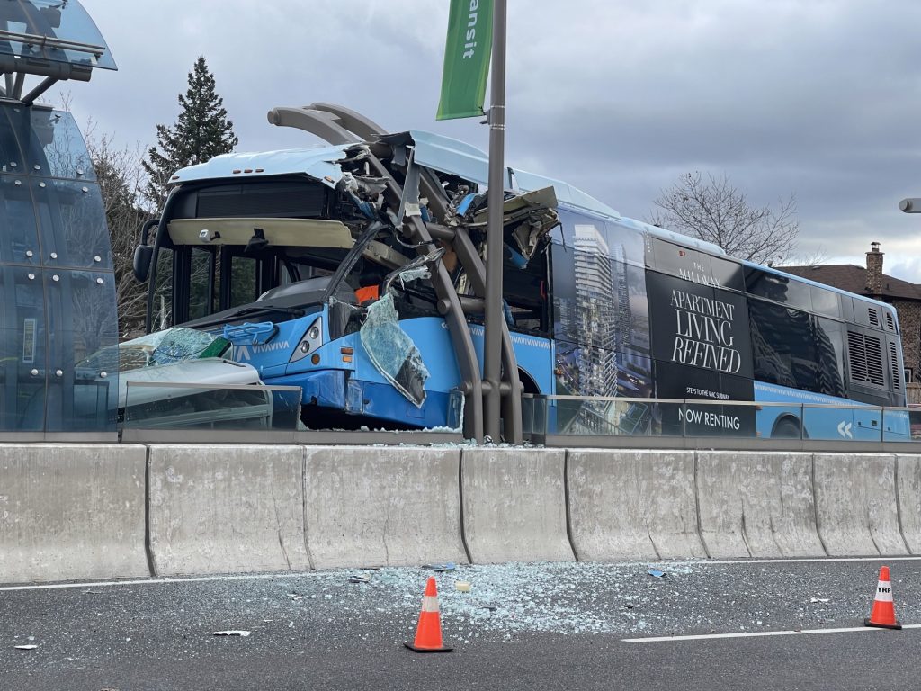 A VIVA transit bus in Vuaghan involved in a collision on November 13, 2022.