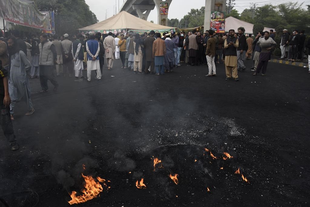 Allies Of Pakistan’s Ex-PM Khan Resuming March On Islamabad