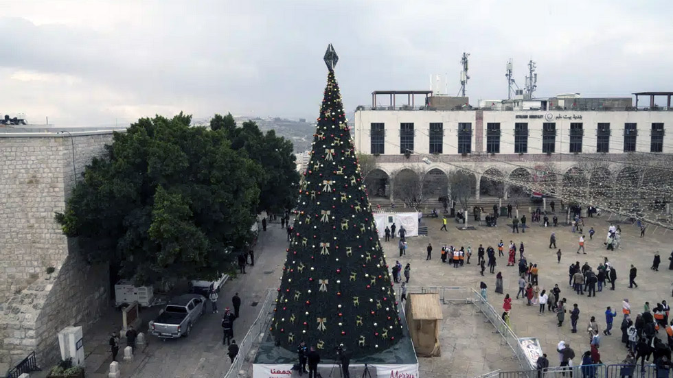 Bethlehem rebounds from pandemic, lifting Christmas spirits