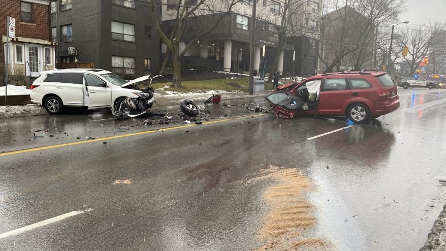 Child among 2 people seriously injured in crash near Bathurst and Eglinton