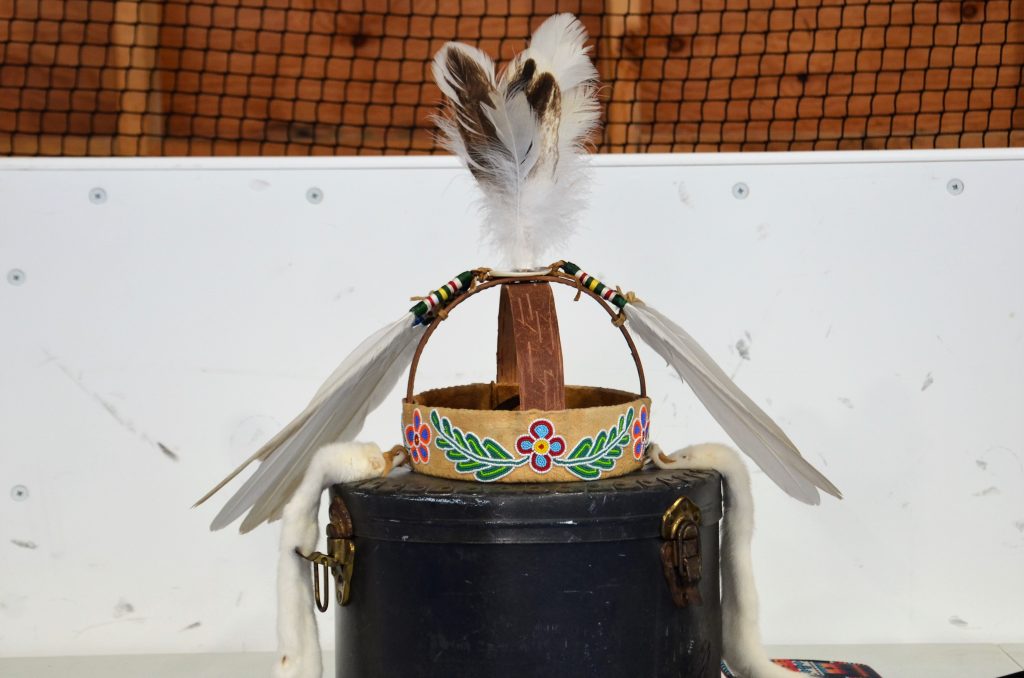 The Nipissing First Nation headdress.