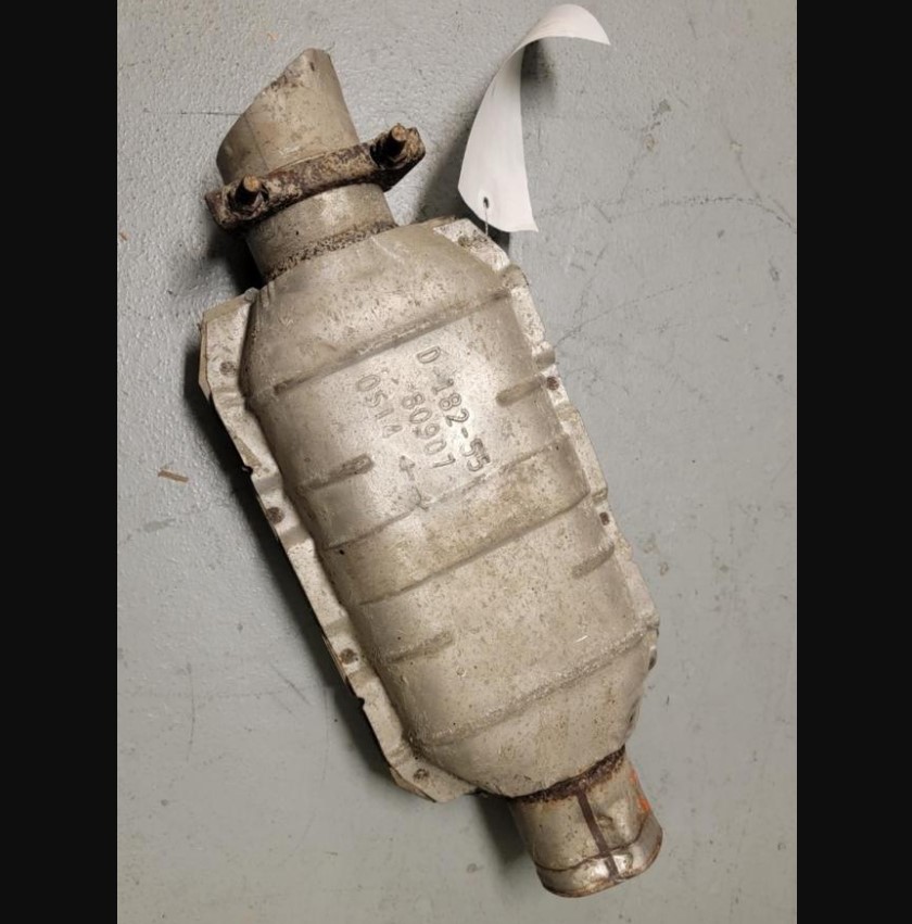 2 arrested, 1 sought in thefts of catalytic converters from vehicles in ...