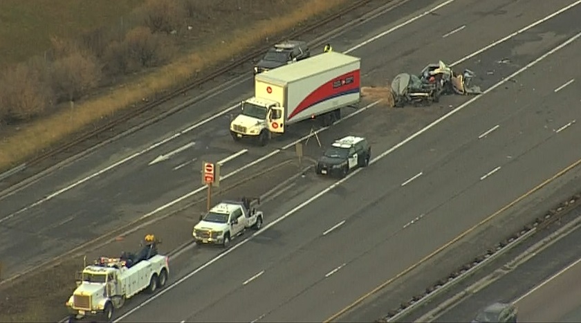 Serious crash closes eastbound 401 collector lanes in Scarborough