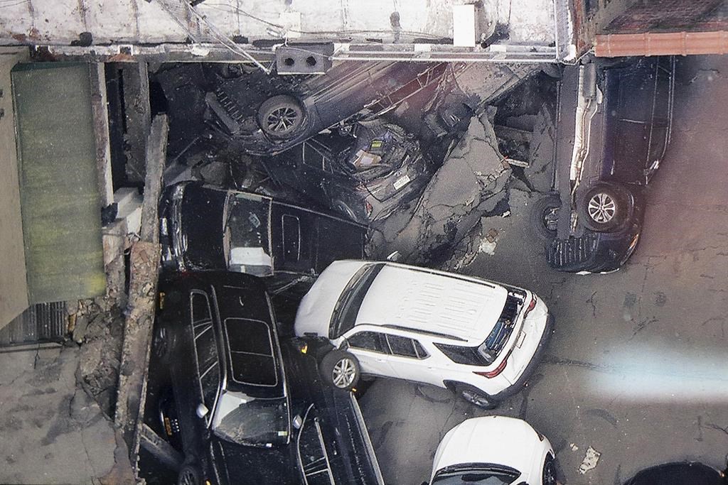 Body recovered from rubble of collapsed NYC parking garage