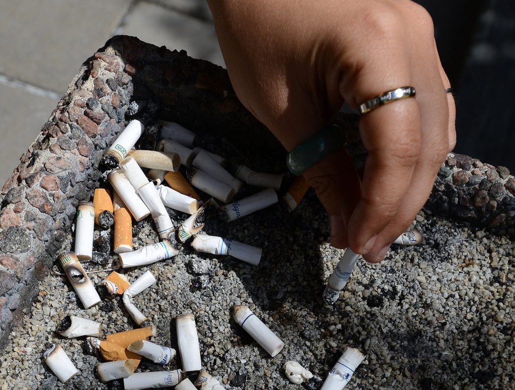 contents of tobacco smoke What chemicals are in a cigarette? | What does smoking do to your body? contents of tobacco smoke What chemicals are in a cigarette? | What does smoking do to your body?