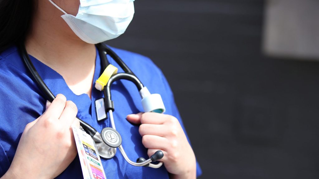 A nurse who is working during the COVID-19 pandemic