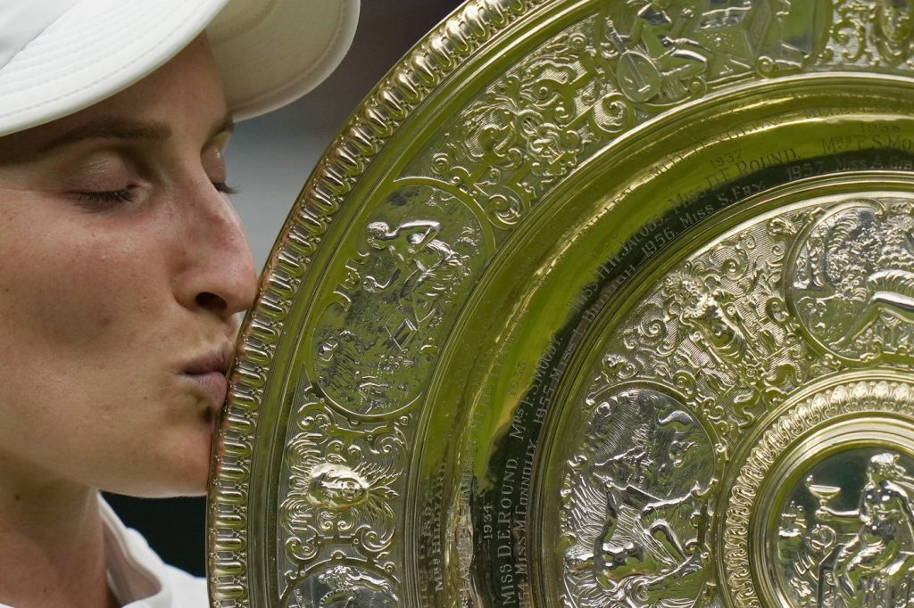 In Pics: Wimbledon 2023 Women's Final; Marketa Vondrousova beats