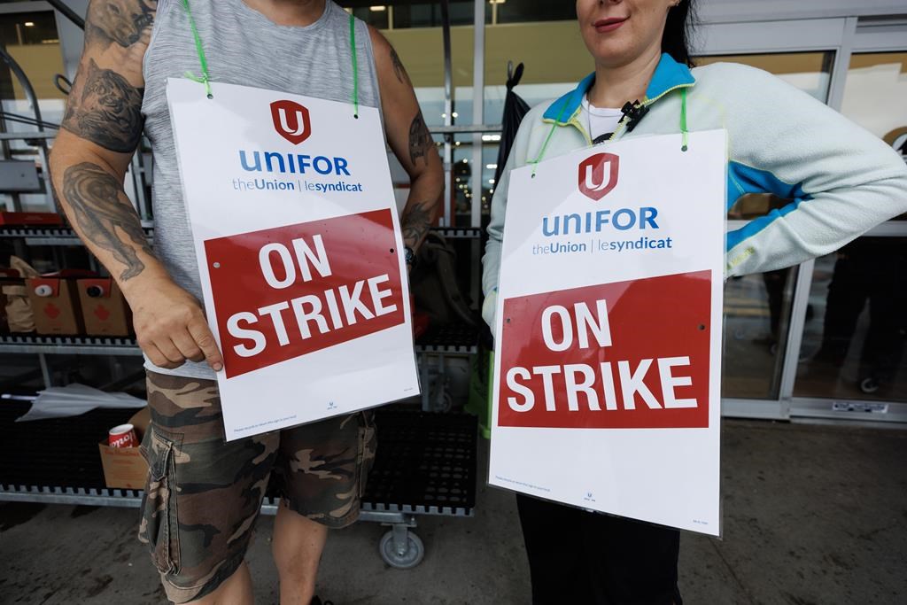 Metro workers on strike