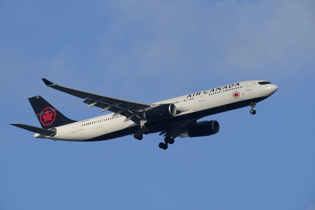 woman-says-air-canada-made-passengers-sit-in-vomit-covered-seats