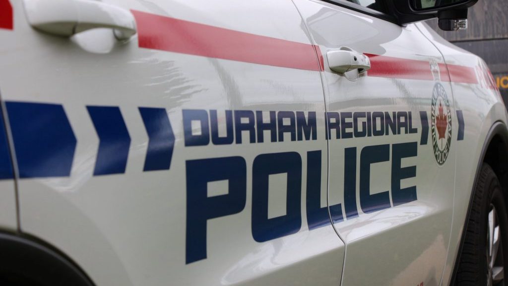 Man critically injured in Oshawa stabbing; police search for suspect