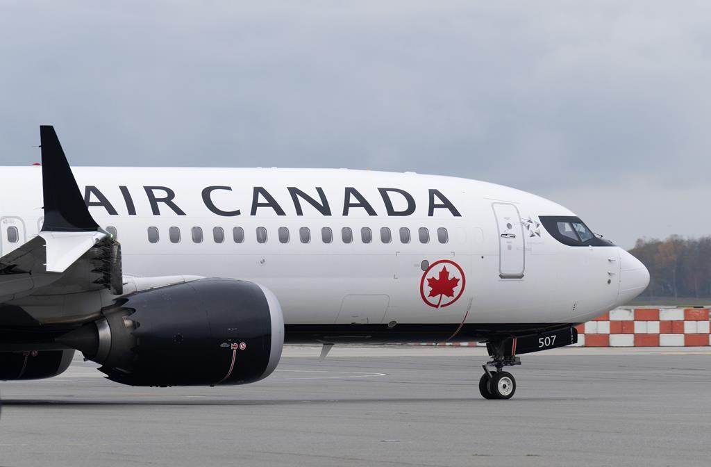 加拿大航空公司拒绝承担2,400万美元黄金失窃的责任，面临Brink's的诉讼